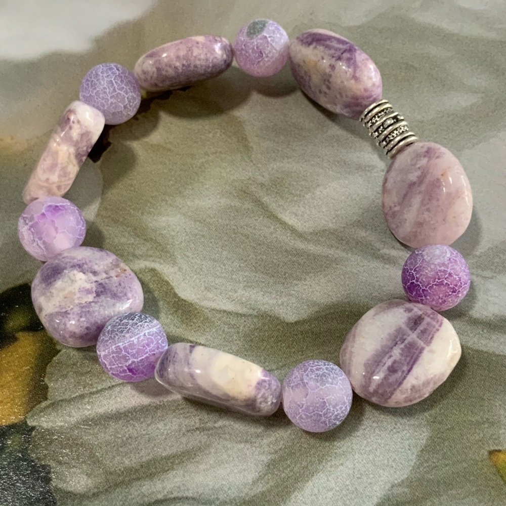 Handcrafted Amethyst & Heat Cracked Agate Gemstone Stretch Bracelet - Picture 5 of 14